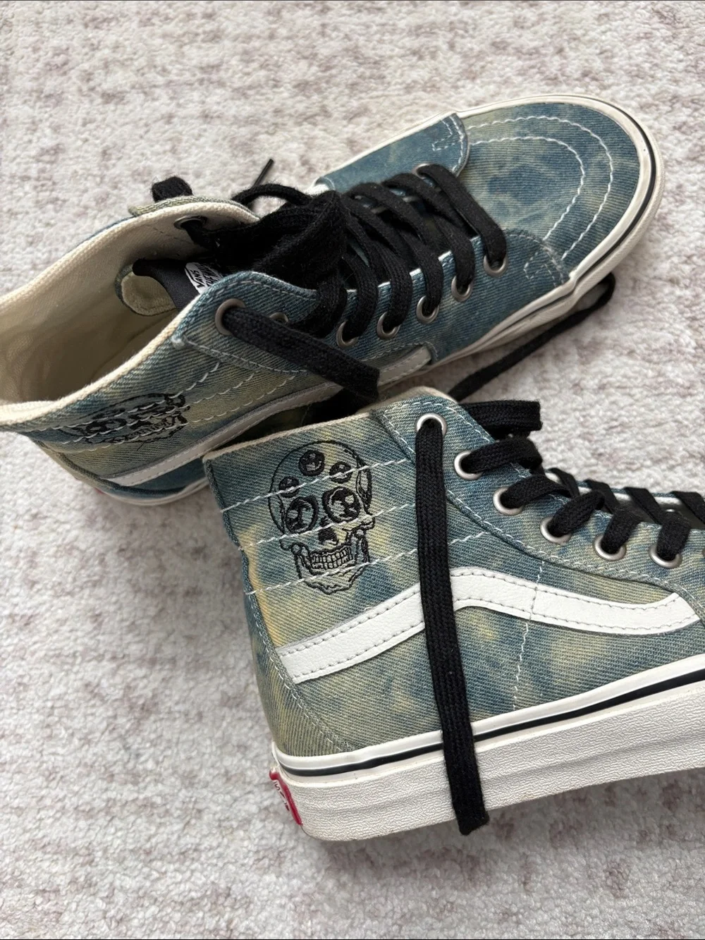 Vans Hi-Top Sneakers with Skull Graphic - Teal, White, Black